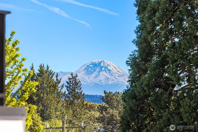 1802 38th Avenue, Seattle, WA 98122