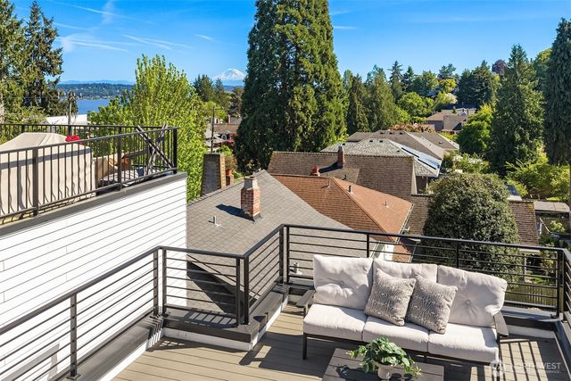 1802 38th Avenue, Seattle, WA 98122