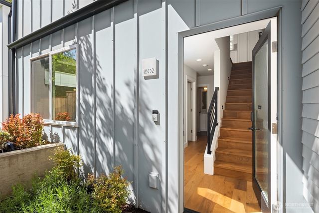 1802 38th Avenue, Seattle, WA 98122