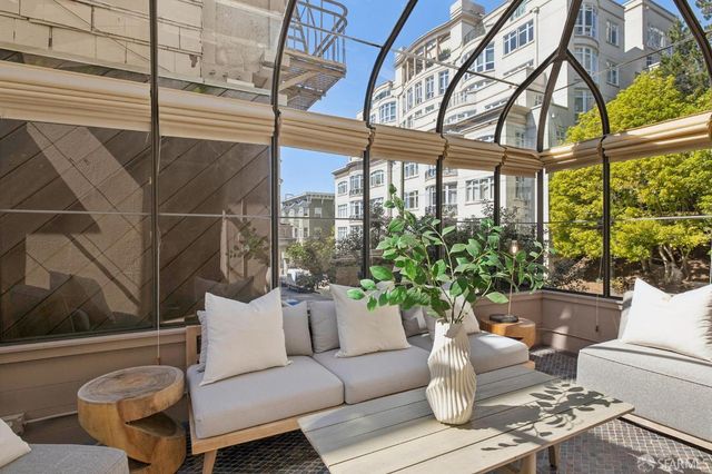 1301 Clay Street 2, San Francisco, CA 94109