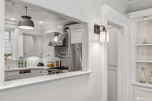 1301 Clay Street 2, San Francisco, CA 94109