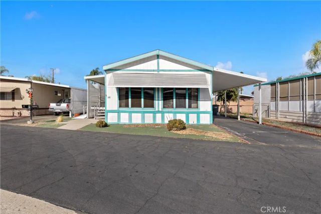 332 N Lyon 58, Hemet, CA 92543