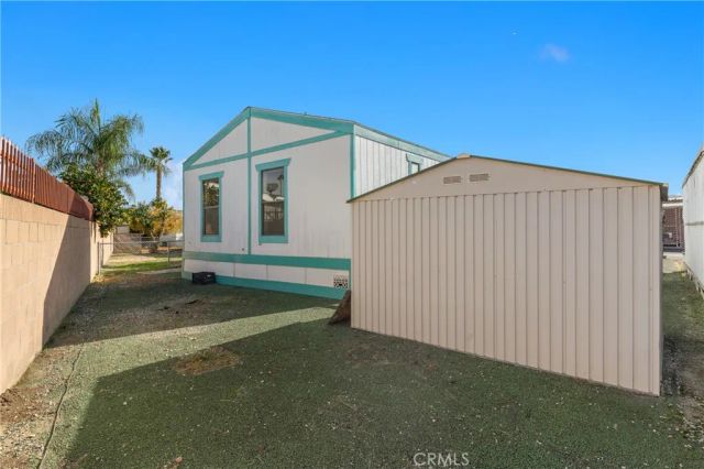 332 N Lyon 58, Hemet, CA 92543