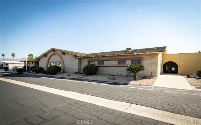 332 N Lyon 58, Hemet, CA 92543