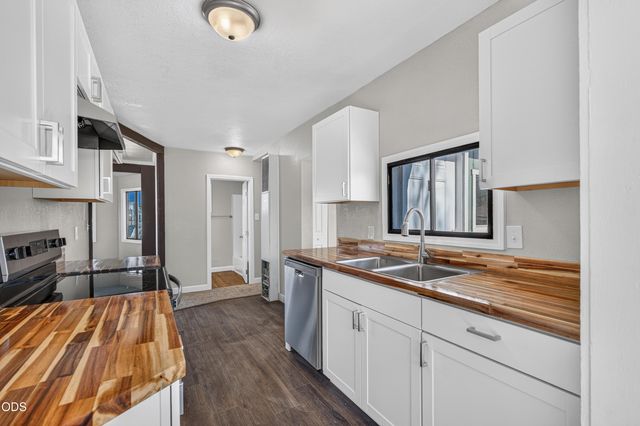 714 Narregan Street, Medford, OR 97501
