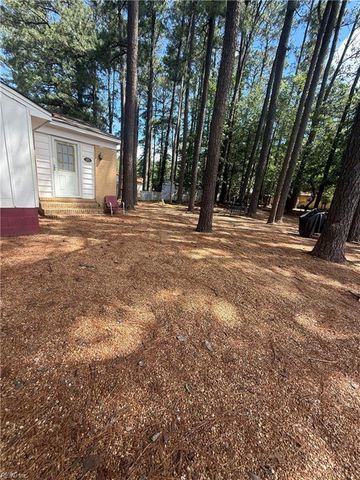 223 Thomas ST, Franklin, VA 23851
