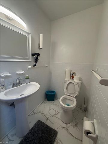 223 Thomas ST, Franklin, VA 23851