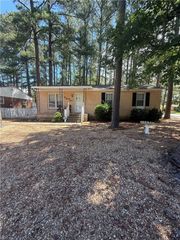 223 Thomas ST, Franklin, VA 23851