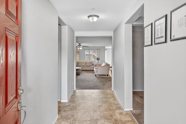 755 Lilac Lane, Dinuba, CA 93618