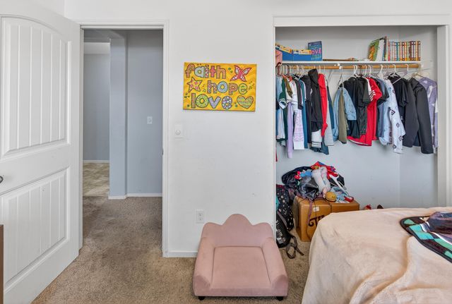 755 Lilac Lane, Dinuba, CA 93618