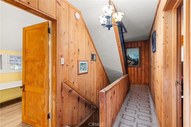 233 Glen Avon Drive, Cedar Glen, CA 92321