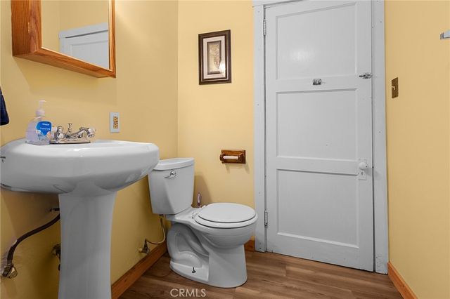 233 Glen Avon Drive, Cedar Glen, CA 92321