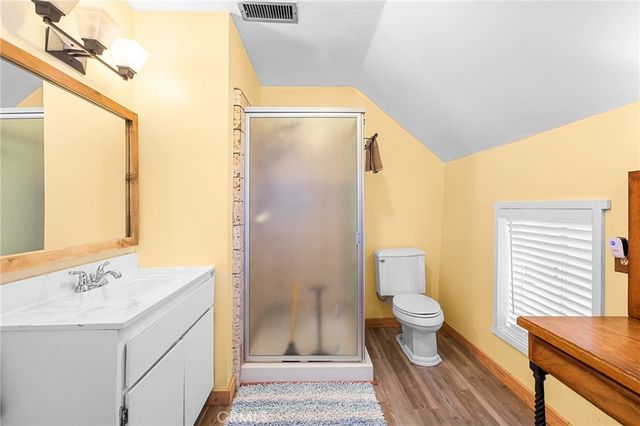 233 Glen Avon Drive, Cedar Glen, CA 92321