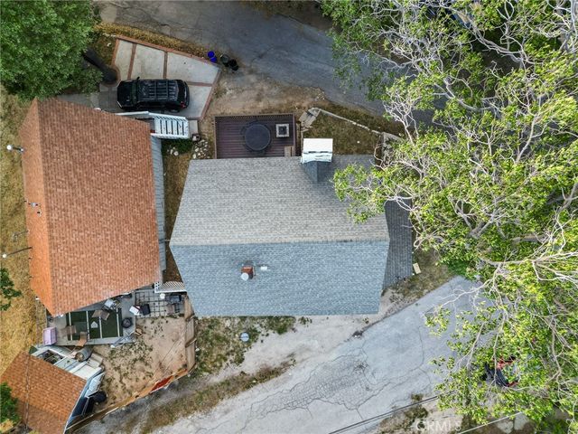 233 Glen Avon Drive, Cedar Glen, CA 92321