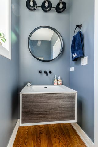 5739 W Grover Street, Chicago, IL 60630