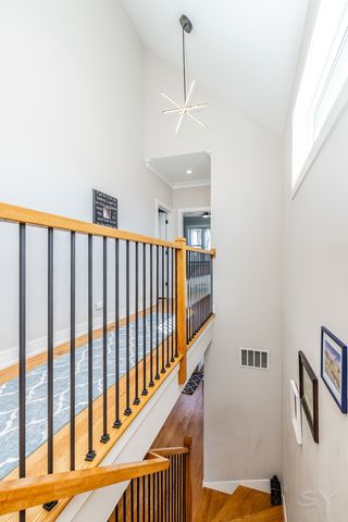 5739 W Grover Street, Chicago, IL 60630