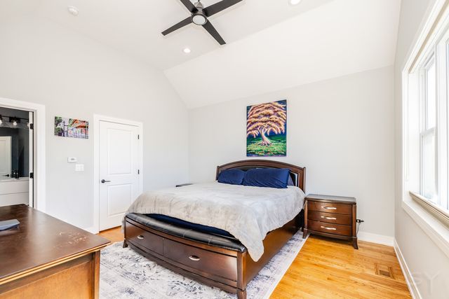 5739 W Grover Street, Chicago, IL 60630