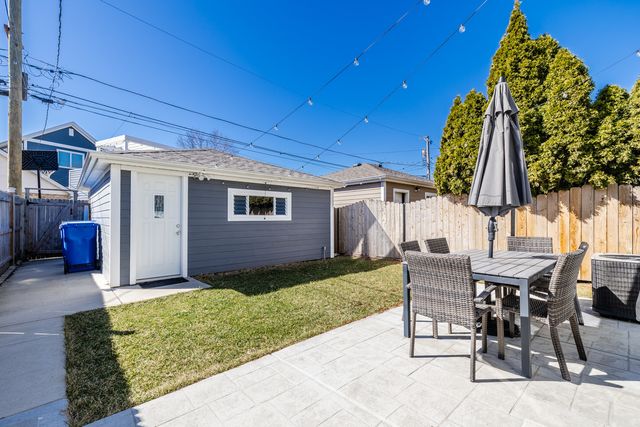 5739 W Grover Street, Chicago, IL 60630