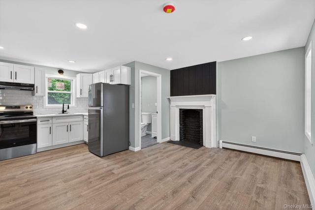 152 N Clinton Street, Poughkeepsie, NY 12601