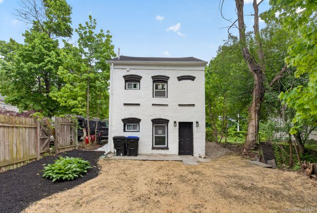 152 N Clinton Street, Poughkeepsie, NY 12601