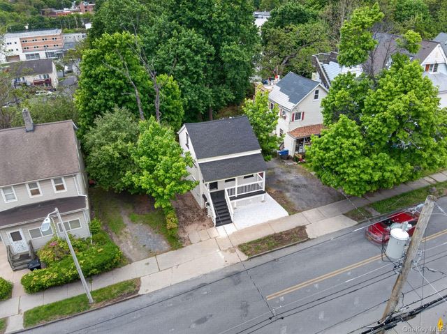 152 N Clinton Street, Poughkeepsie, NY 12601