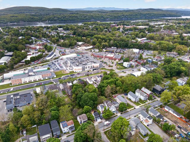 152 N Clinton Street, Poughkeepsie, NY 12601