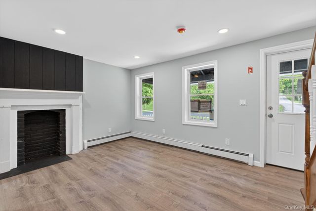 152 N Clinton Street, Poughkeepsie, NY 12601