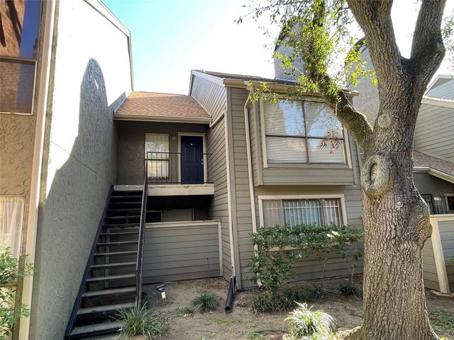 6601 Sands Point Drive 5, Houston, TX 77074