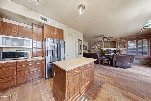 3713 E ISABELLA Avenue, Mesa, AZ 85206