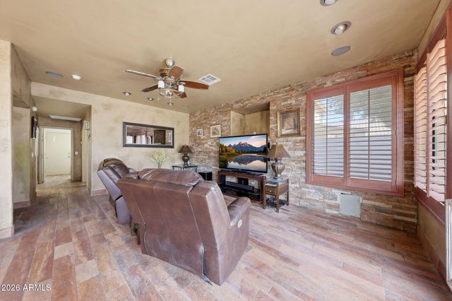 3713 E ISABELLA Avenue, Mesa, AZ 85206