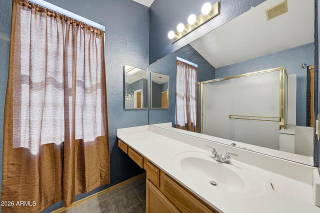 3713 E ISABELLA Avenue, Mesa, AZ 85206