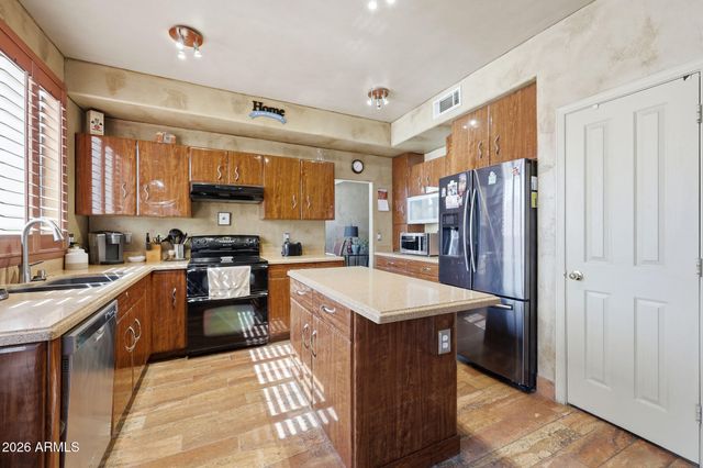 3713 E ISABELLA Avenue, Mesa, AZ 85206