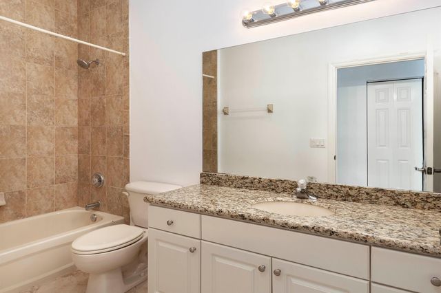 3569 SW Sawgrass Villas Drive 1-C, Palm City, FL 34990