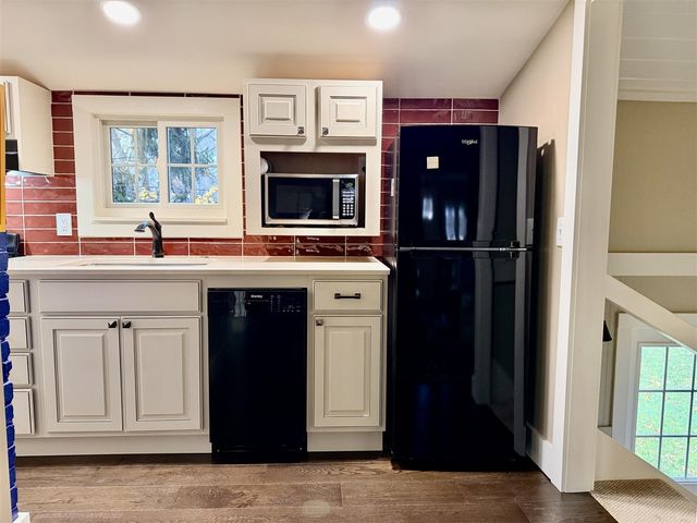 2150 Kinsey Street, Muskegon, MI 49441