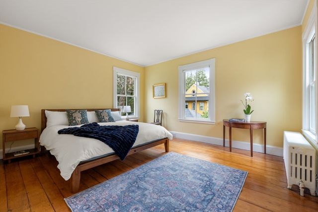 213 School St, Milton, MA 02186