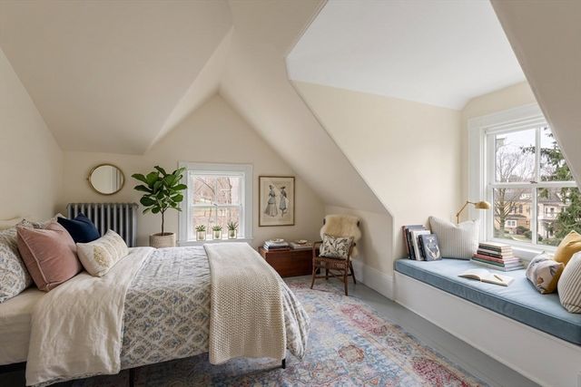 213 School St, Milton, MA 02186
