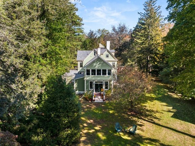213 School St, Milton, MA 02186
