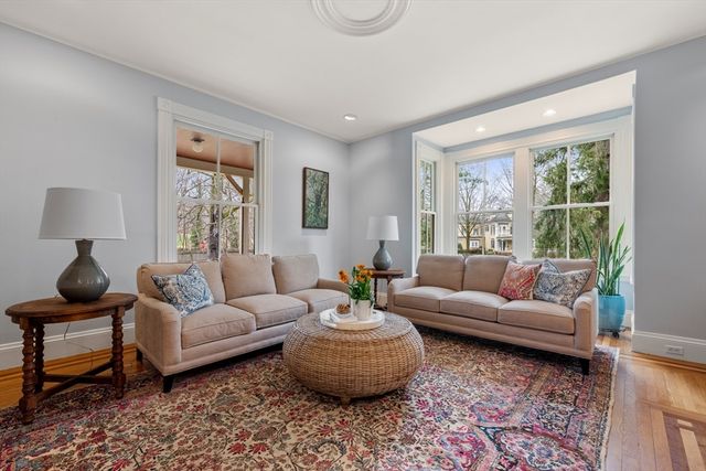 213 School St, Milton, MA 02186