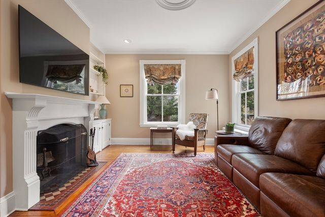 213 School St, Milton, MA 02186
