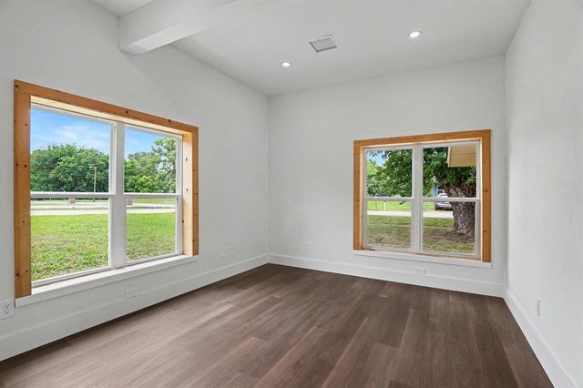 216 E Beech Street, Lexington, OK 73051