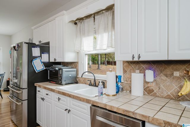 6225 EAGLE POINT CIRCLE, Birmingham, AL 35242