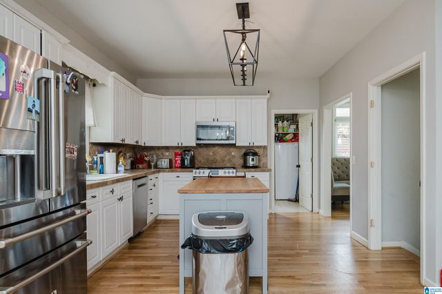 6225 EAGLE POINT CIRCLE, Birmingham, AL 35242