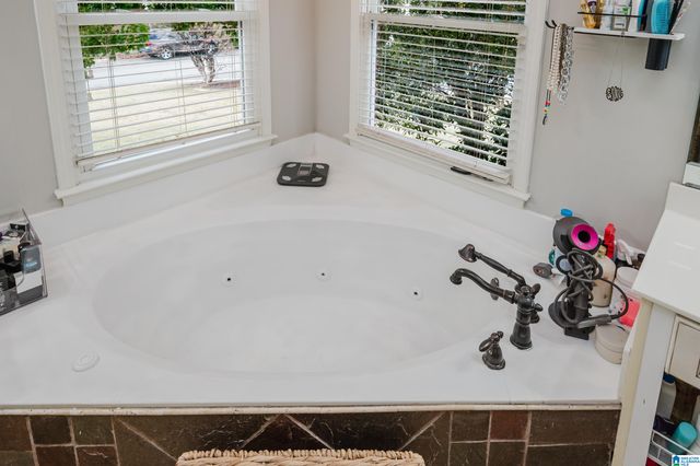 6225 EAGLE POINT CIRCLE, Birmingham, AL 35242