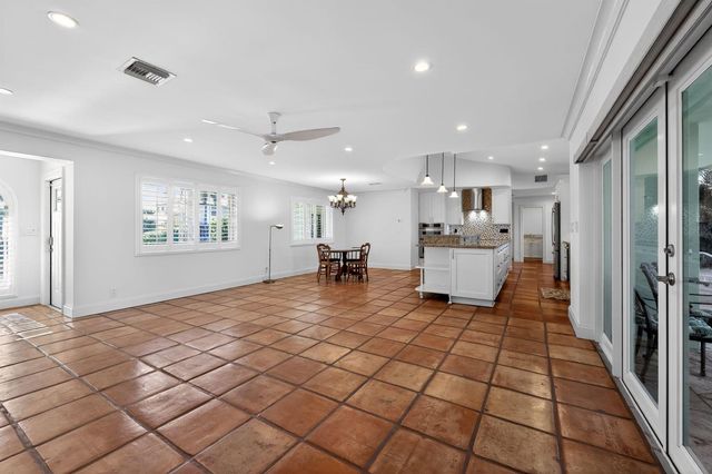 5231 NE 28th Avenue, Fort Lauderdale, FL 33308