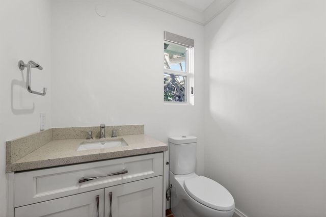 5231 NE 28th Avenue, Fort Lauderdale, FL 33308