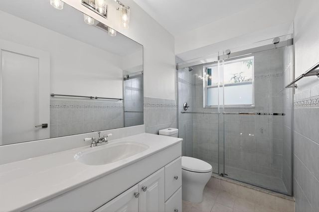 5231 NE 28th Avenue, Fort Lauderdale, FL 33308