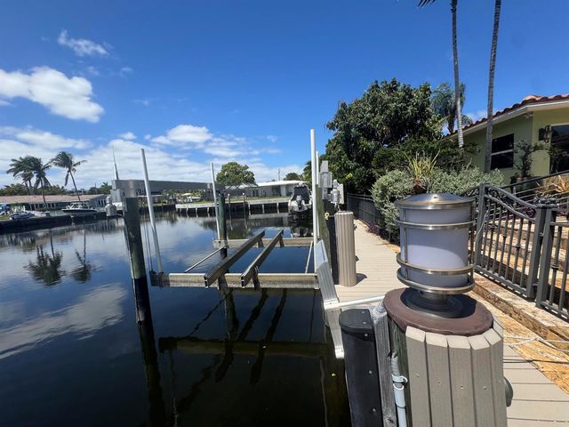 5231 NE 28th Avenue, Fort Lauderdale, FL 33308