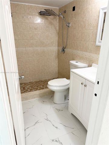 7811 NW 66th Ter, Tamarac, FL 33321