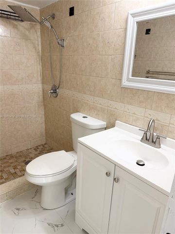 7811 NW 66th Ter, Tamarac, FL 33321