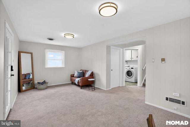 203 STANFORD DR, Wallingford, PA 19086